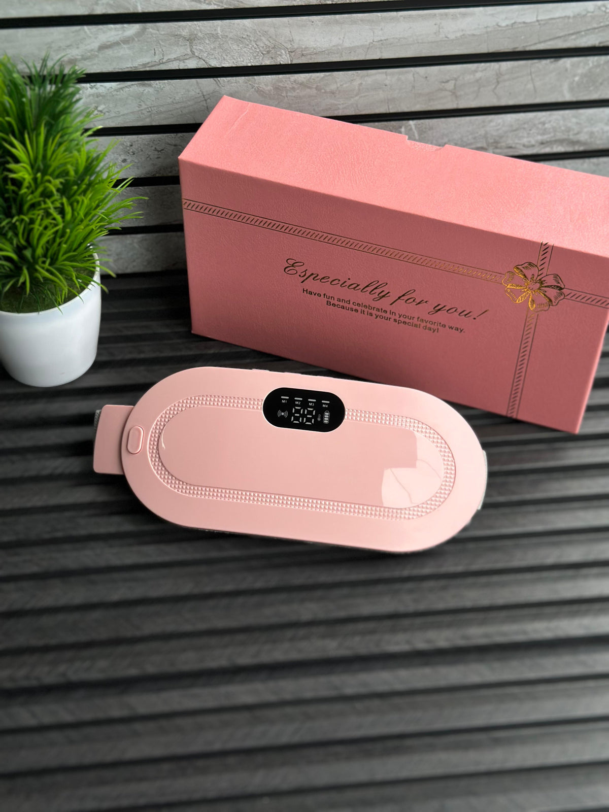 Period Cramp Relief Massager – Wearable Heating & Vibration Device
